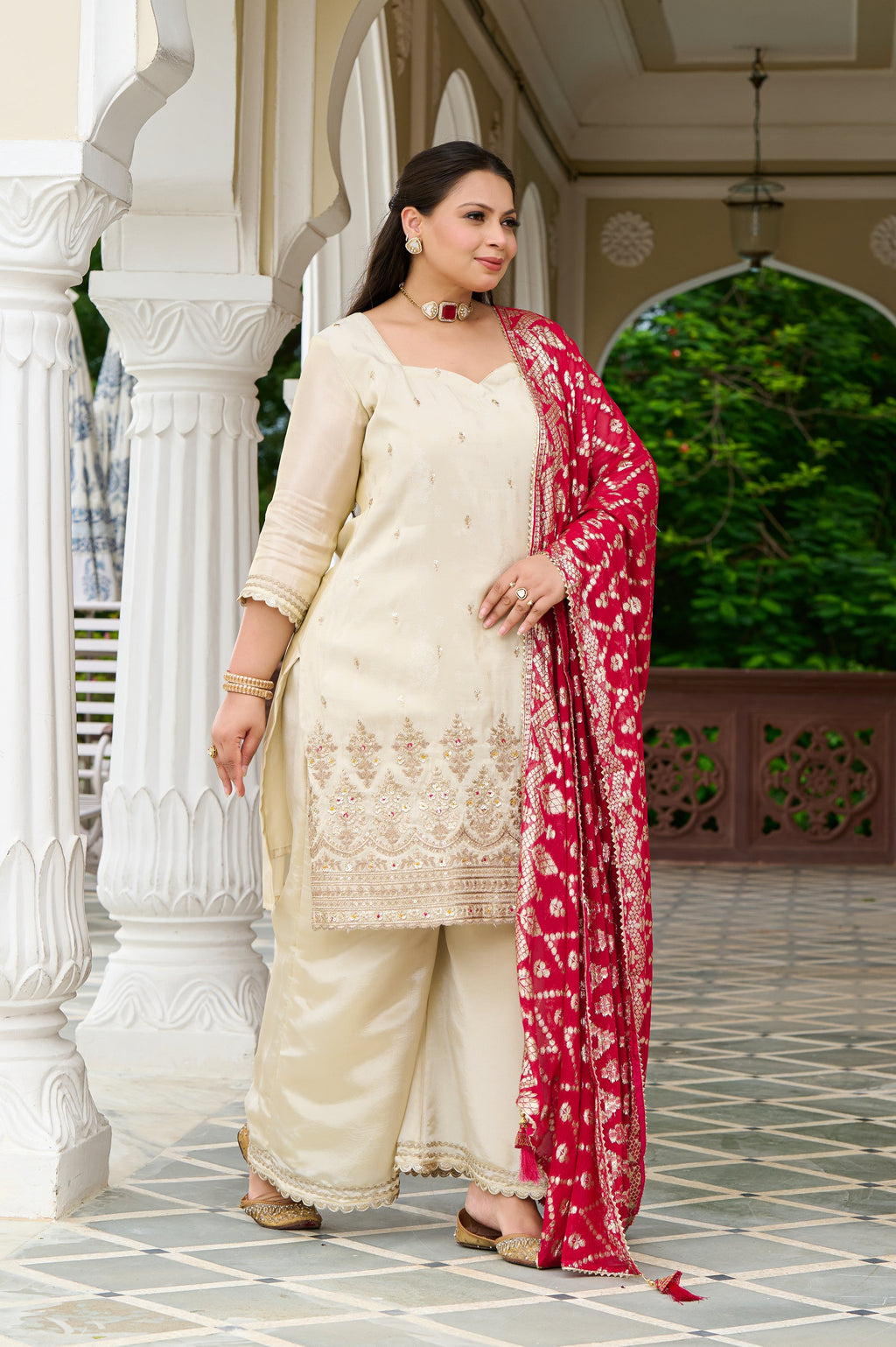 Plus Size Exclusive Regal Ivory Embroidered Kurta Set with Contrast Dupatta