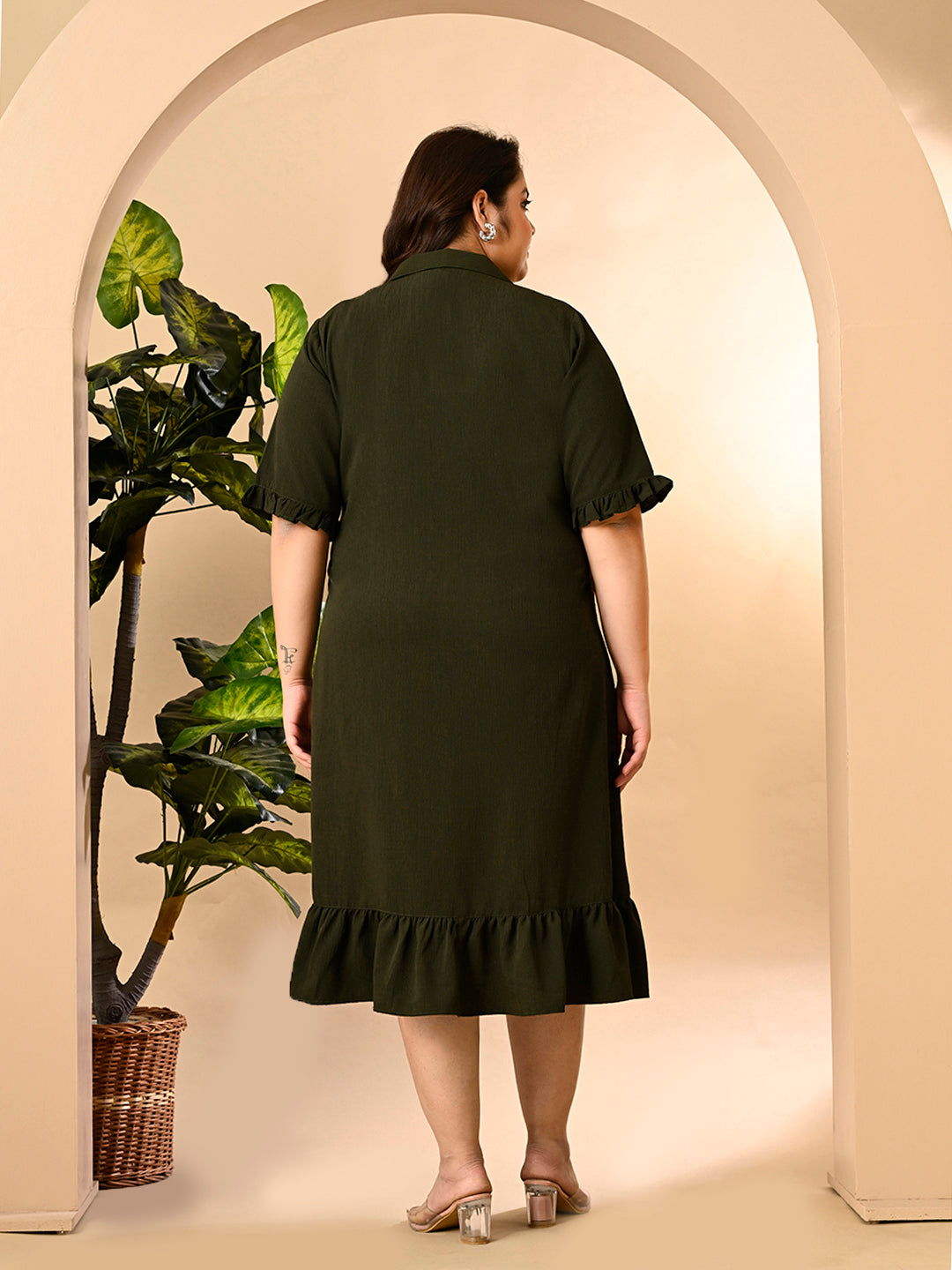 Plus Size Mehendi Green Crinkle Collared Dress
