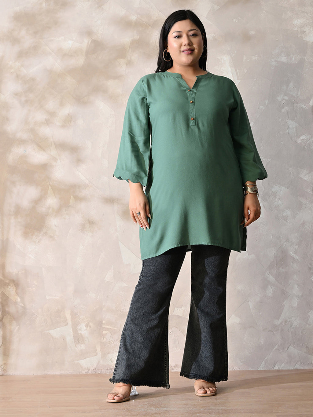 Sage Green Relaxed Fit Scalloped Rayon Kurta
